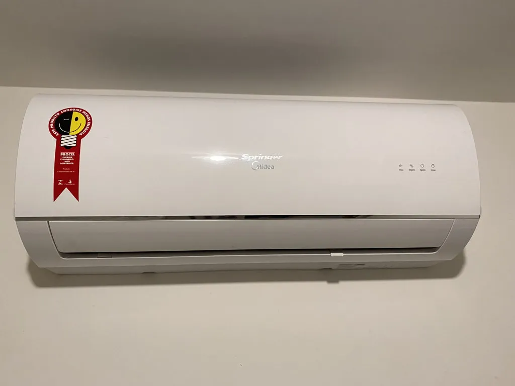 Ar Condicionado Split Hi-Wall Springer Midea AirVolution 9.000 BTU/h  Quente/Frio 220v - 42TFQA09S5 - STR Ar Condicionado