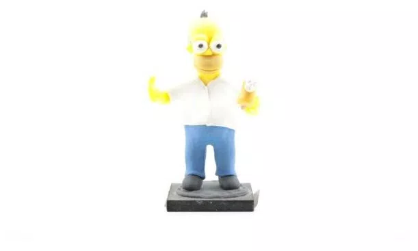 Caricatura Ludica Em Miniatura Homer Simpson