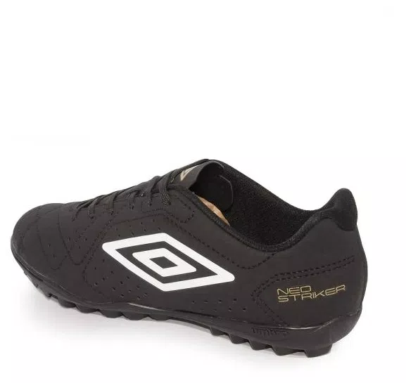 Chuteira Society Neo Striker Umbro