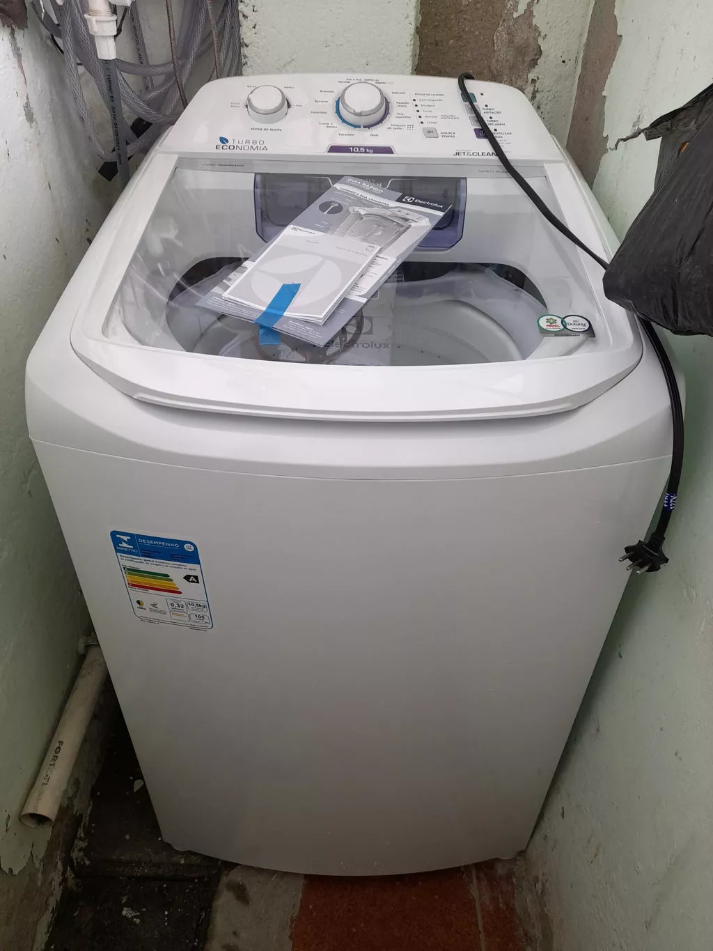 Máquina de Lavar Electrolux 10,5kg Branca Turbo Economia com Jet&Clean e  Filtro Fiapos (LAC11)