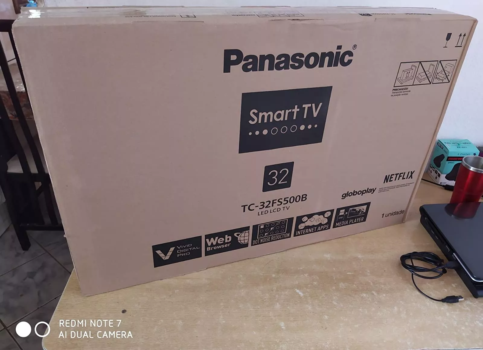 como funciona a loja de aplicativos da smart tv Panasonic fs500B 